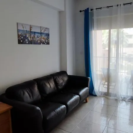 Διαμέρισμα Queens Gardens 104 *