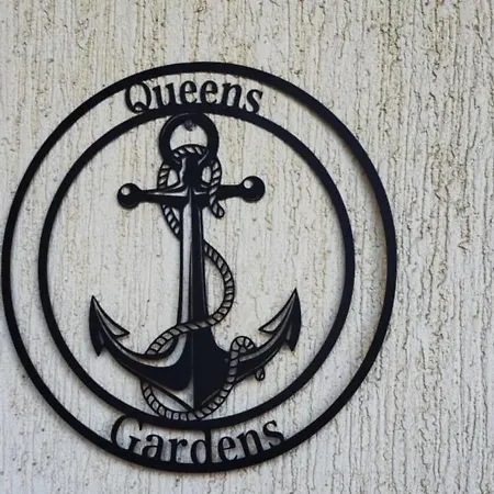 Queens Gardens 104 Πάφος